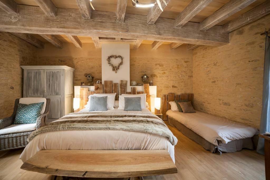 Le Clos Des Songes Saint-Leon-sur-Vezere Esterno foto