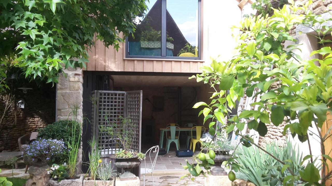 Le Clos Des Songes Saint-Leon-sur-Vezere Esterno foto