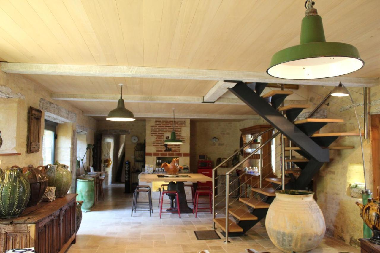 Le Clos Des Songes Saint-Leon-sur-Vezere Esterno foto