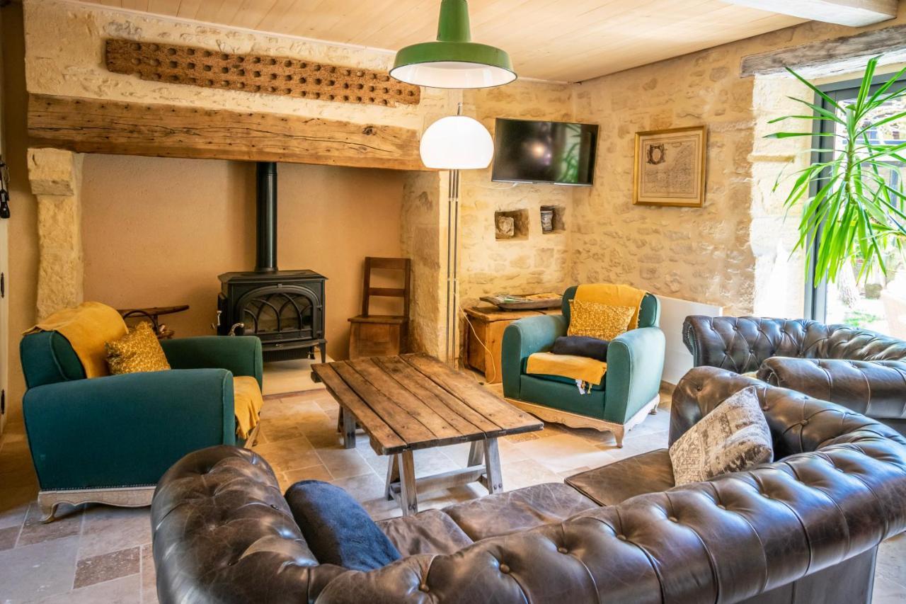 Le Clos Des Songes Saint-Leon-sur-Vezere Esterno foto