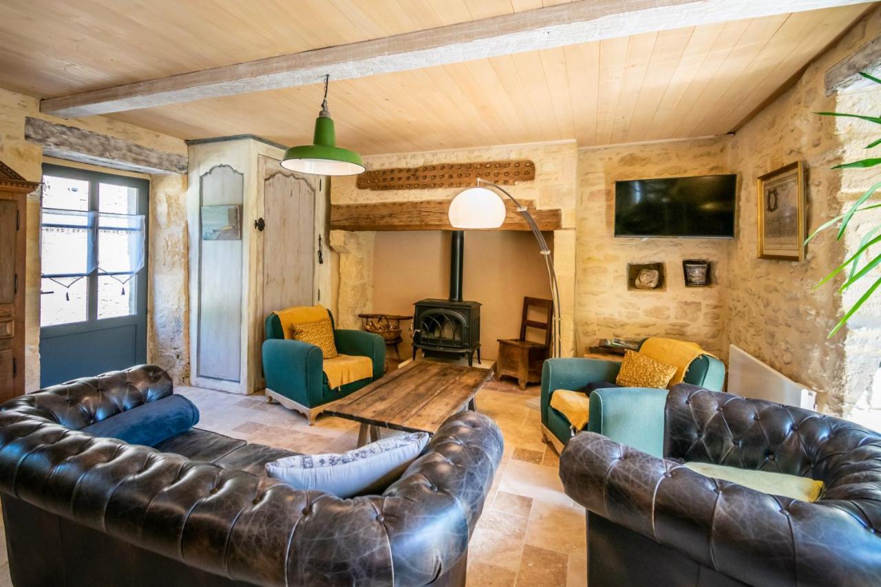Le Clos Des Songes Saint-Leon-sur-Vezere Esterno foto