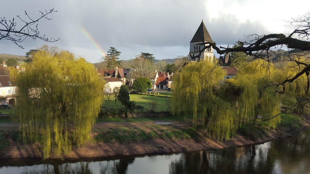 Le Clos Des Songes Saint-Leon-sur-Vezere Esterno foto
