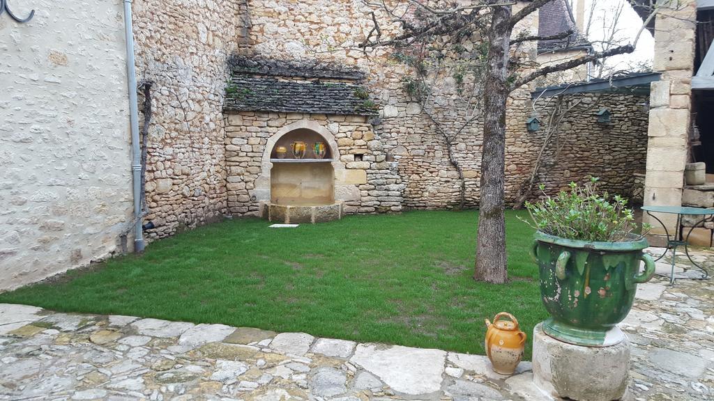 Le Clos Des Songes Saint-Leon-sur-Vezere Esterno foto
