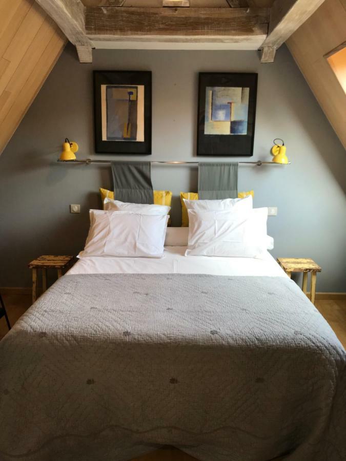 Le Clos Des Songes Saint-Leon-sur-Vezere Esterno foto